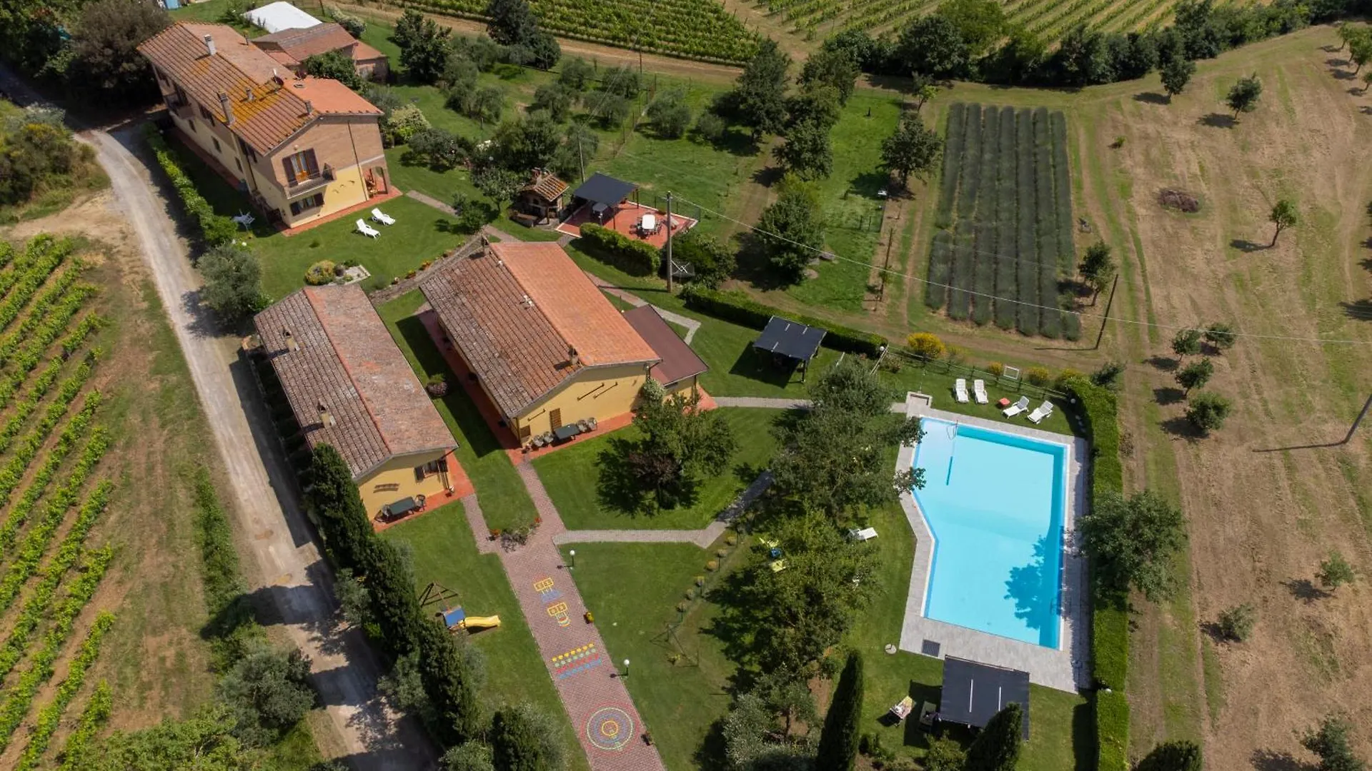 Agriturismo Metina appartamenti con piscina Acquaviva  Alloggio per agriturismo Acquaviva (Montepulciano)