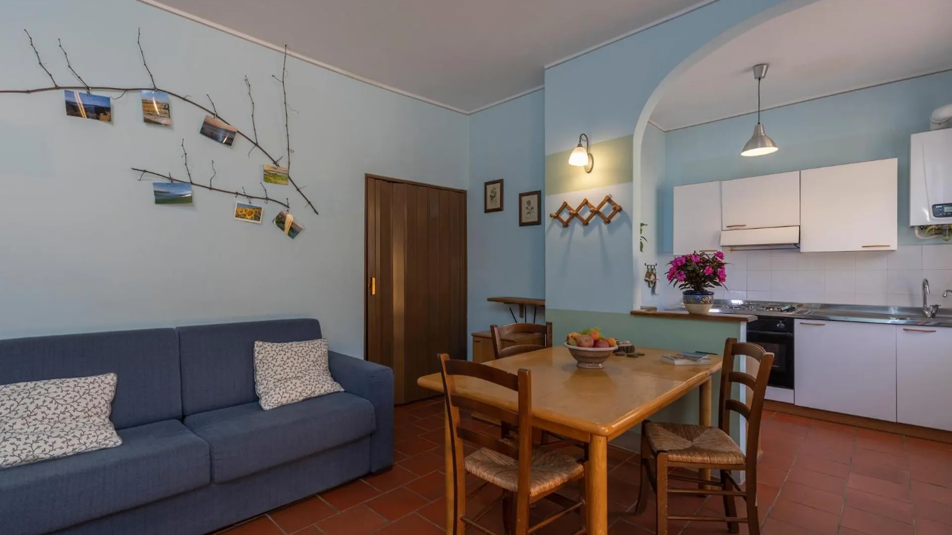 Agriturismo Metina appartamenti con piscina Acquaviva  Italia